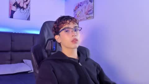 Aiden  online show from October 16, 11:55 am