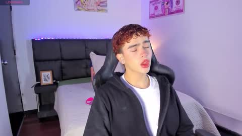 Aiden  online show from November 24, 12:49 pm