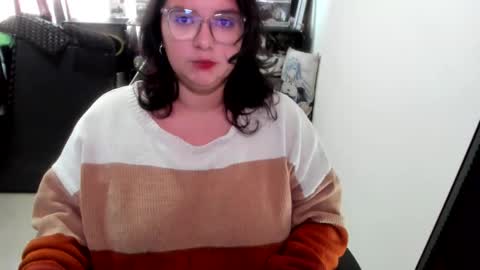 Catalina online show from December 22, 12:57 pm