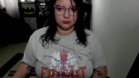 Catalina online show from January 10, 1:24 pm