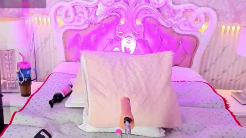 Snapshot of ailee_naughty chatting on November 22, 10:53 pm online show from November 22, 10:53 pm