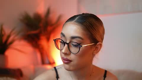  Aileen  online show from March 18, 8:56 pm