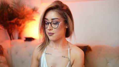  Aileen  online show from July 4, 7:31 pm