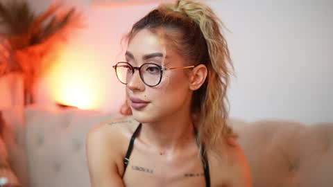  Aileen  online show from August 1, 8:19 pm