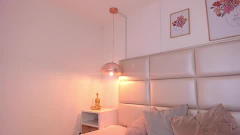 Snapshot of aily_yozuko chatting on March 4, 2:38 am Aily Yozuko online show from March 4, 2:38 am