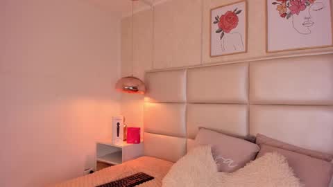 Snapshot of aily_yozuko chatting on October 8, 2:42 am Aily Yozuko online show from October 8, 2:42 am