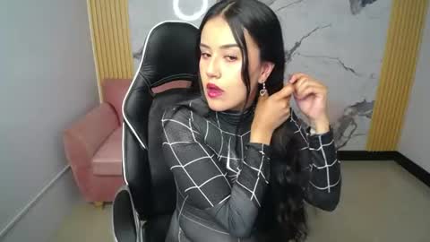 ailyn_ch1 online show from June 29, 8:31 pm