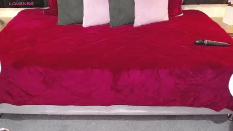 Ailyn rouss online show from February 2, 1:32 pm