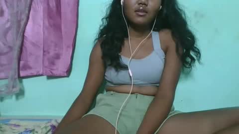 aimeamour online show from February 2, 7:57 pm