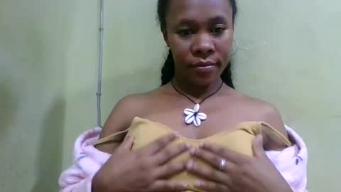 aimee982179 online show from June 2, 2:24 am