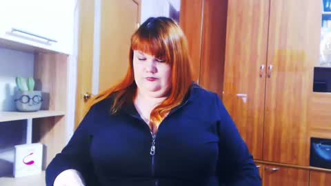 AimeeRosebud online show from January 25, 1:30 pm