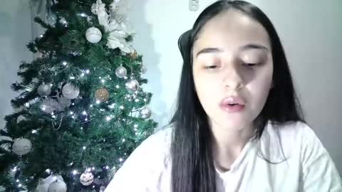 Snapshot of aineangeel chatting on February 8, 11:55 pm AINE online show from February 8, 11:55 pm