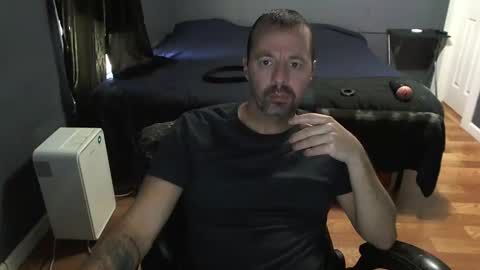 Snapshot of airbornelunsford39 chatting on December 7, 7:10 pm Daddy online show from December 7, 7:10 pm