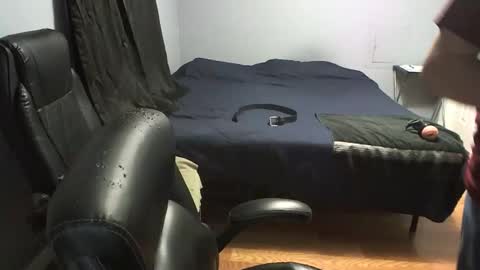 Snapshot of airbornelunsford39 chatting on November 11, 11:27 pm Daddy online show from November 11, 11:27 pm