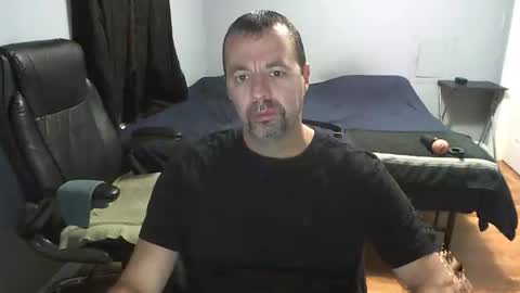 Snapshot of airbornelunsford39 chatting on November 19, 12:21 am Daddy online show from November 19, 12:21 am