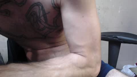 Leo  Airborn  Sir  Daddy online show from February 2, 1:30 pm