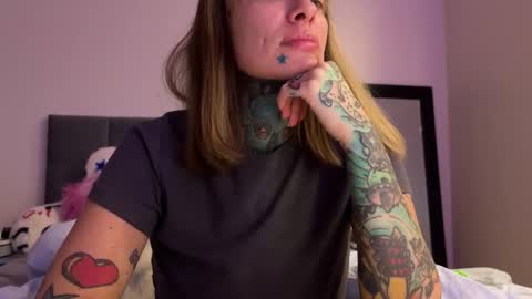 Snapshot of airgeadx chatting on November 22, 10:42 pm Airgead online show from November 22, 10:42 pm