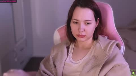 airyhill online show from December 18, 11:49 am