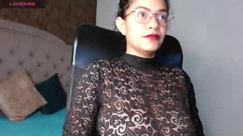 Snapshot of aisha__cambell chatting on November 3, 8:54 pm aisha__cambell online show from November 3, 8:54 pm