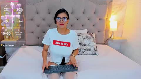 Snapshot of aisha__cambell chatting on July 1, 12:40 pm aisha__cambell online show from July 1, 12:40 pm