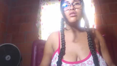 Snapshot of aisha_koswell3 chatting on January 27, 2:24 pm aisha koswell3 online show from January 27, 2:24 pm