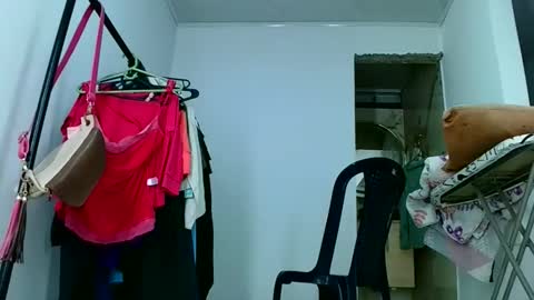 aisha koswell3 online show from March 12, 2:50 am