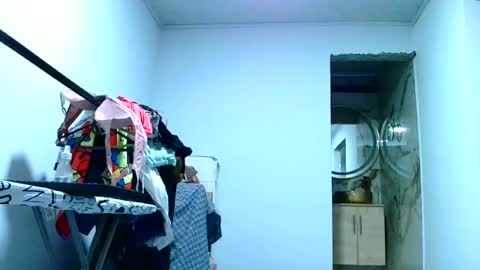 Snapshot of aisha_koswell3 chatting on May 30, 11:18 am aisha koswell3 online show from May 30, 11:18 am