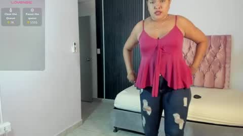 Snapshot of aisha_moore chatting on June 22, 7:22 pm AISHA MOORE online show from June 22, 7:22 pm