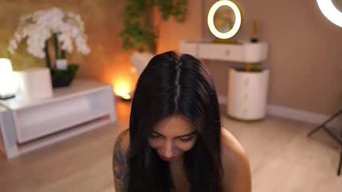 Snapshot of aishaadevoe chatting on November 3, 7:37 pm Maddy online show from November 3, 7:37 pm