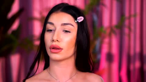 Snapshot of aishaaya chatting on January 8, 8:49 am Lora online show from January 8, 8:49 am