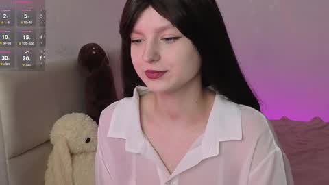 Aisha online show from March 6, 8:33 am