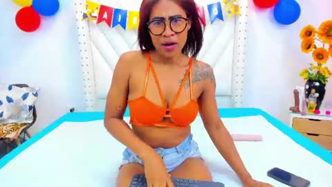 aishainti online show from June 13, 2:37 pm