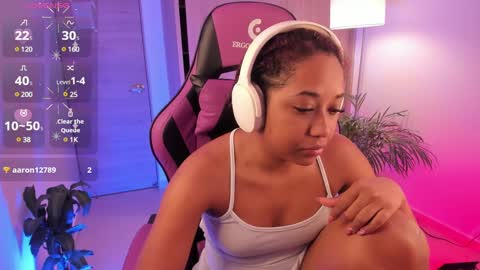 Snapshot of aisharose_ chatting on February 28, 1:05 am Aisha online show from February 28, 1:05 am