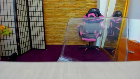 Aisha online show from January 8, 5:43 am