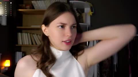 Snapshot of aislyfarran chatting on October 24, 1:03 am Aliza online show from October 24, 1:03 am