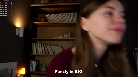 Snapshot of aislyfarran chatting on November 1, 1:07 am Aliza online show from November 1, 1:07 am