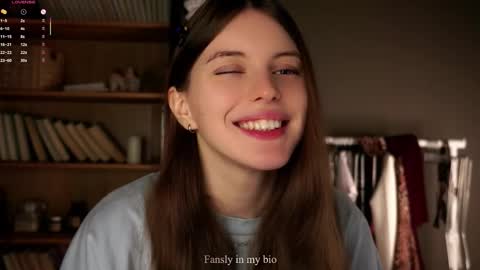 Snapshot of aislyfarran chatting on November 8, 1:17 am Aliza online show from November 8, 1:17 am