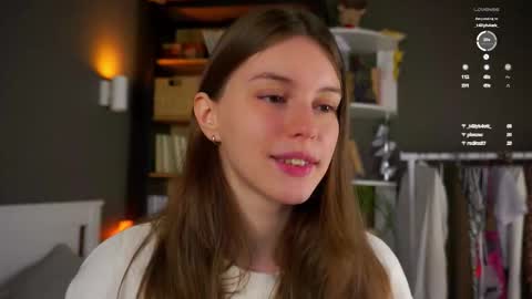 Snapshot of aislyfarran chatting on November 29, 1:19 am Aliza online show from November 29, 1:19 am