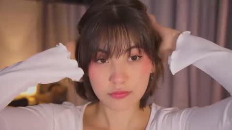 Aitana Jhons online show from June 30, 10:05 am
