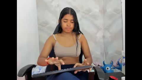 aitana online show from October 12, 1:43 pm