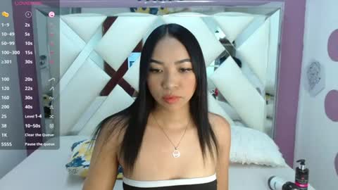 Snapshot of aiuny_queens chatting on July 2, 10:49 pm A I U N Y online show from July 2, 10:49 pm