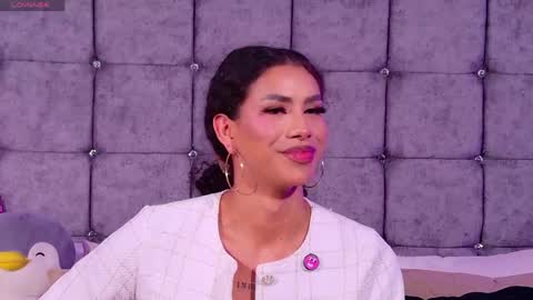 Queen Dumont   online show from February 24, 12:08 am