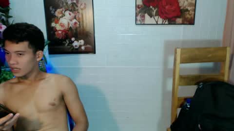 Snapshot of aivanboyyy chatting on July 2, 5:52 pm aivanboyyy online show from July 2, 5:52 pm