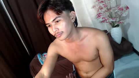 Snapshot of aivanboyyy chatting on July 27, 9:00 pm aivanboyyy online show from July 27, 9:00 pm