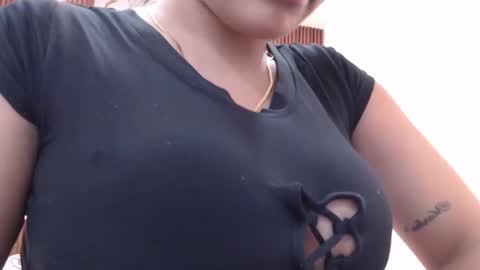 Snapshot of aixa_shaw chatting on November 27, 12:18 pm AIXA online show from November 27, 12:18 pm