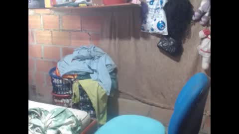 Snapshot of aixxahorny chatting on April 7, 3:34 pm aixa online show from April 7, 3:34 pm