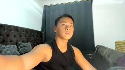 aizawa194624 online show from May 27, 5:43 pm