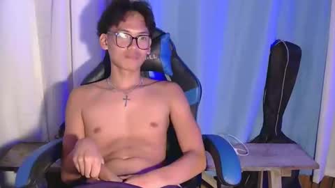 aj_daksxx online show from December 5, 7:21 pm