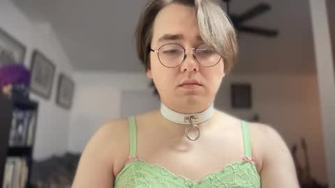 JullieBelleLemons online show from February 12, 1:22 am