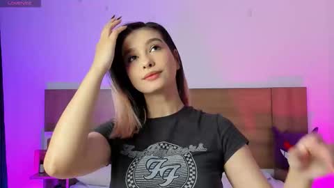 Snapshot of akatsumi_ chatting on December 3, 9:13 pm Akartsumi online show from December 3, 9:13 pm